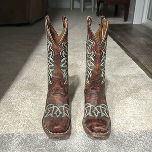CIRCLE G WOMENS BOOTS